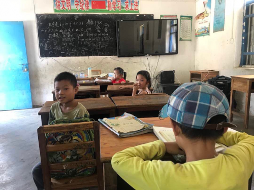 开学第一课：WiFi万能钥匙用公益为孩子打开梦想