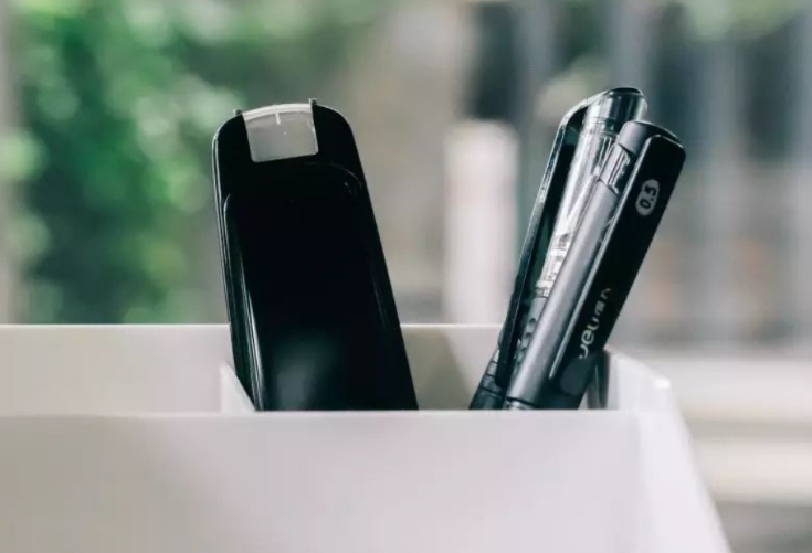 实测揭秘翻译神笔：网易有道词典笔2.0“扫一扫就能翻”