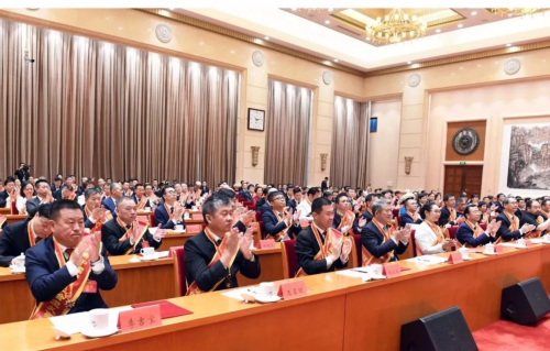 禧云国际董事长刘延云获评全国非公经济人士优秀建设者(图1) 禧云国际董事长刘延云获评全国非公经济人士优秀建设者(图1)