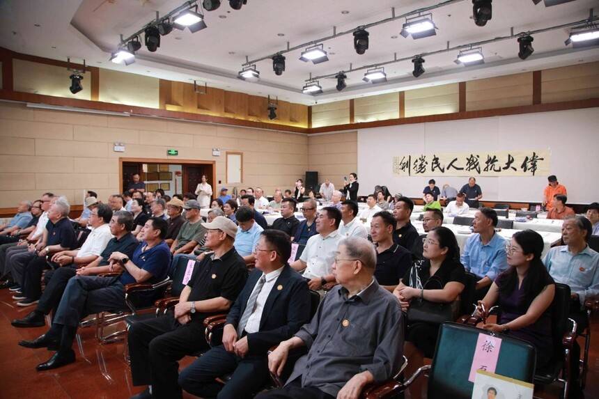 纪念中国人民抗日战争胜利80周年主题笔会在京举办(图2) 纪念中国人民抗日战争胜利80周年主题笔会在京举办(图2)