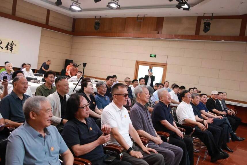 纪念中国人民抗日战争胜利80周年主题笔会在京举办(图3) 纪念中国人民抗日战争胜利80周年主题笔会在京举办(图3)