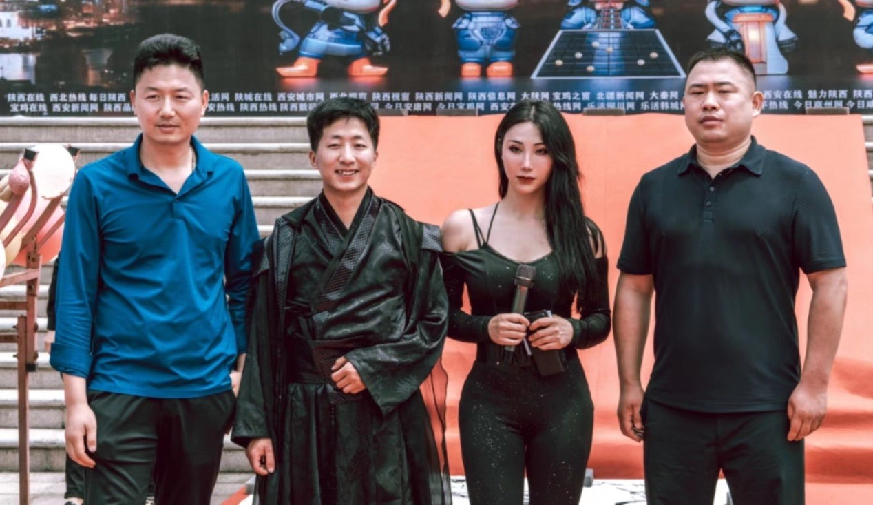 杨子洛《酥进长安》新闻发布会“吐苦水”势定要完两位百岁老人的梦想(图4)